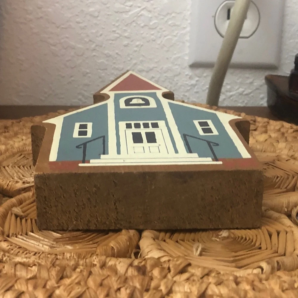 Primitive Wooden Church Wall Sitter/Plaque Vintage - Picture 10 of 11